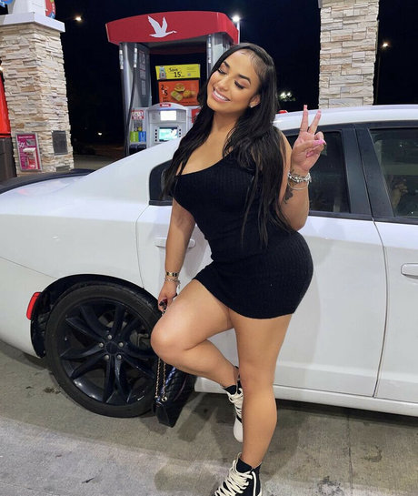 Gabbyamourr star xxx pictures