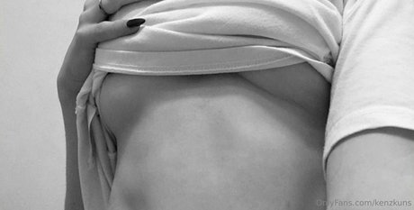 tiny tits onlyfans erotic galleries