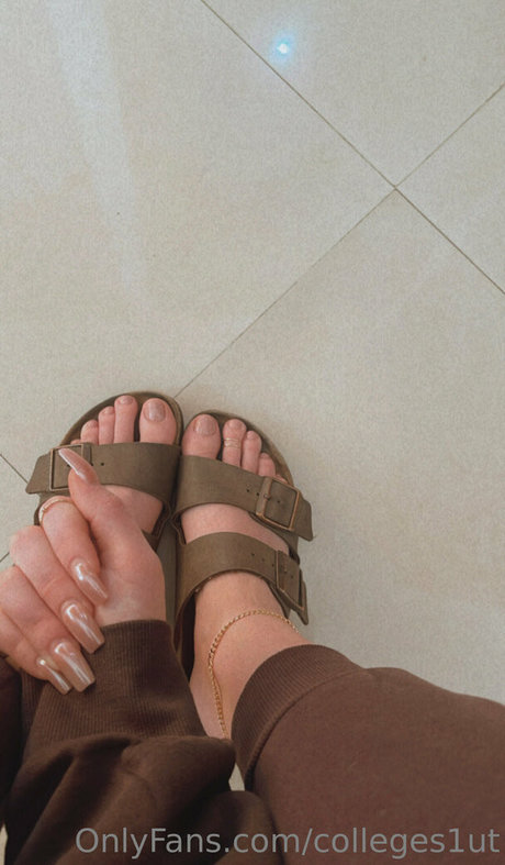 colleges1ut nude pornstar img