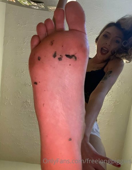 freelongpiggies hot actress photo