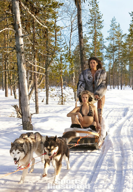 Hailey Clauson model perfect pictures