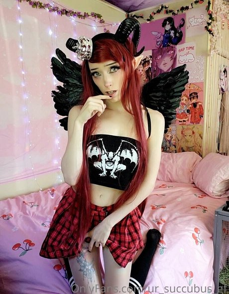ur succubus gf model pic