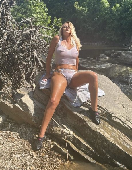 AvaLynn Daniels pornstar hd gallery