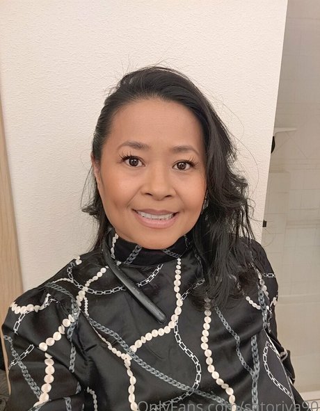 satoriva90 model nude gallery