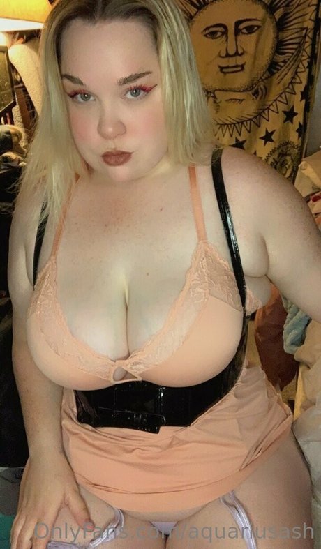 aquariusash hot model pictures