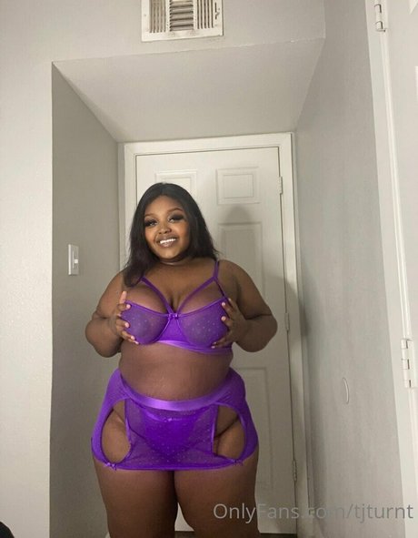 tjturnt star naked image