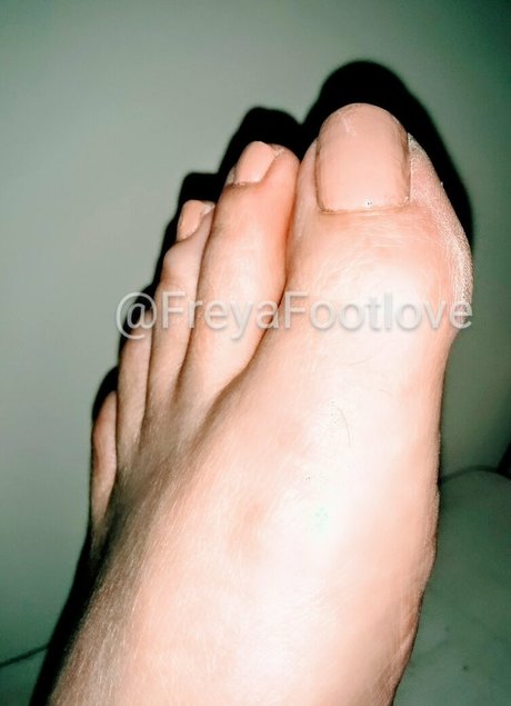 freyafootlove nice star archive