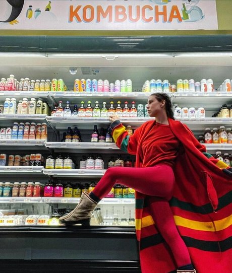 Scout Willis nice model images