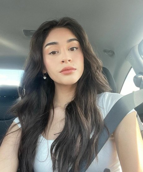 tayloryorktamayo beautiful star photo