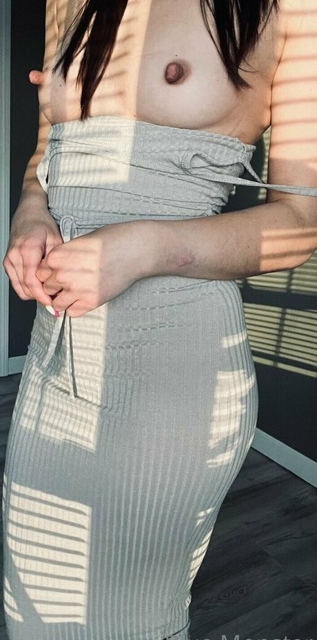 blue monster 3 model hot pic