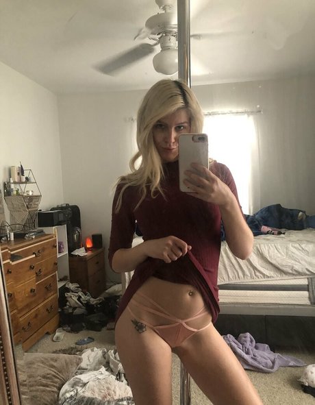 meganholly00 pretty model archive