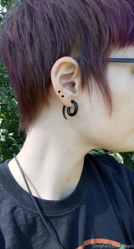 perfect shemale onlyfans hot sexy images