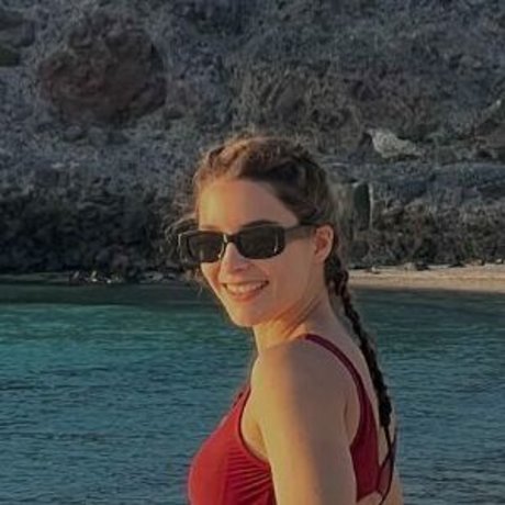 Andrea Pages pretty actress picture