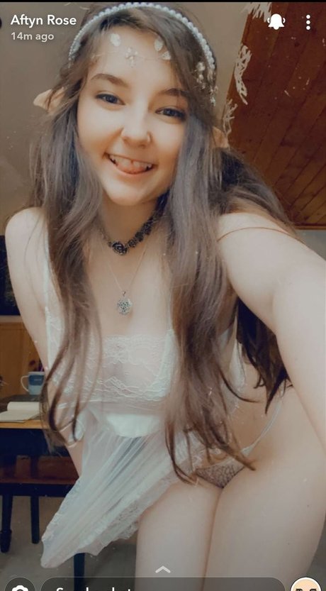 AftynRose naked actress picture