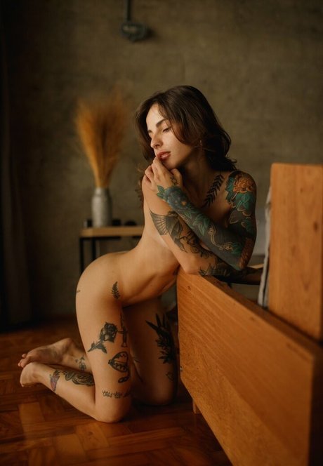 Thata nudes model pic