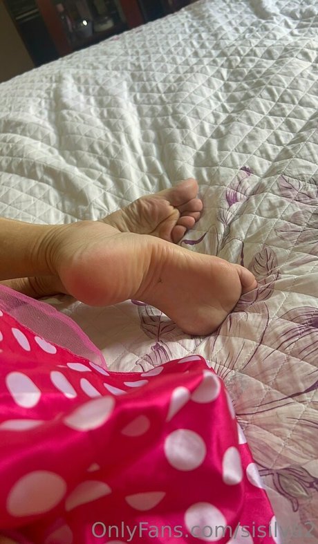 sisilva2 naked model picture