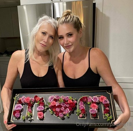 pauline18 nice pornstar photos