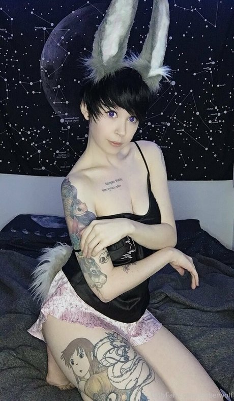 Emberwolf model erotic image