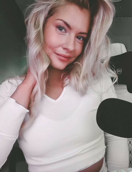 Laura Nieminen beautiful actress picture