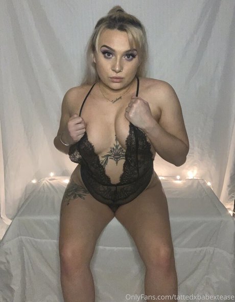 tattedxbabextease erotic model pictures