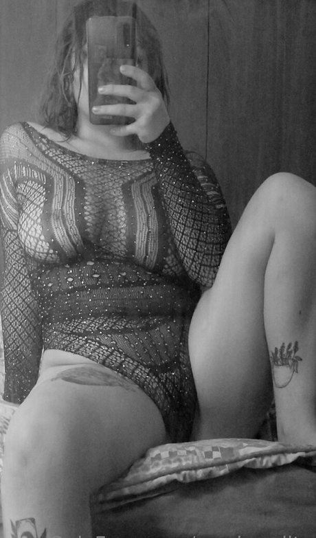 awabendita pretty model image