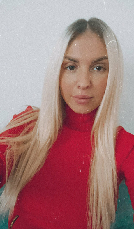 tonnia top actress image