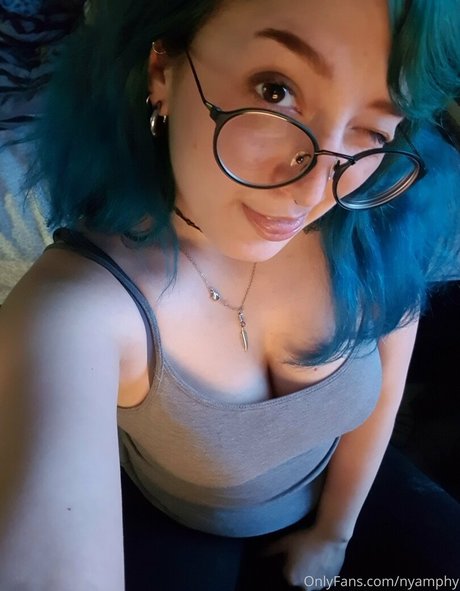 nyamphy best actress images