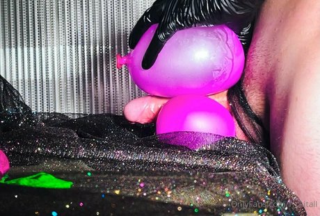 f ckitall star naked image