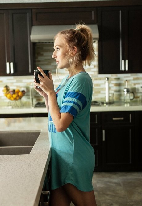 littleastronaut porn star pics