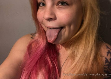 demonicdollyyysfw best star picture