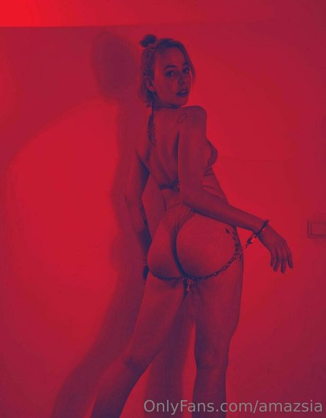 amazsia adult actress pics