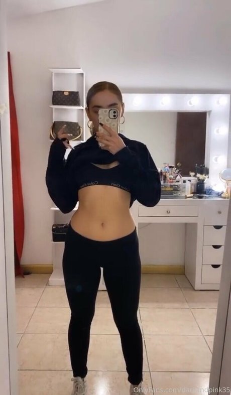 darkandpink35 star art galleries