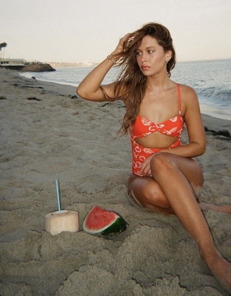 Natasha Bure nice star picture