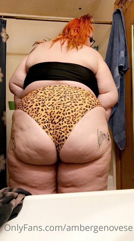 ambergenovese porn model photos