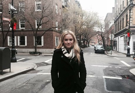 Virginia Gardner pornstar high quality pics