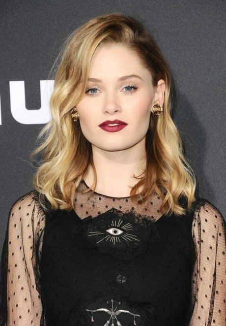 Virginia Gardner exclusive model img