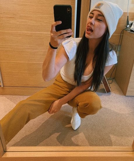 Yvette Monreal model hd pictures