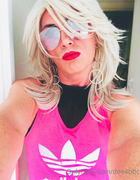 dee4bbc porn actress img