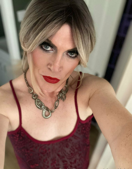 dee4bbc high quality pornstar images