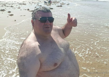 brunette milf onlyfans best archive