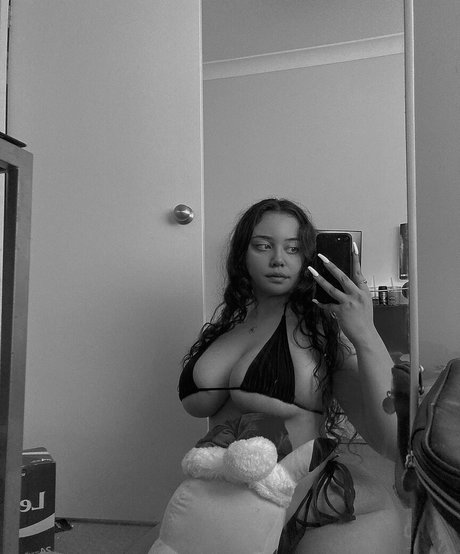 Carragh model pornographic photo