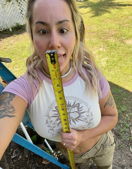 mistymeanerxxx porn actress image