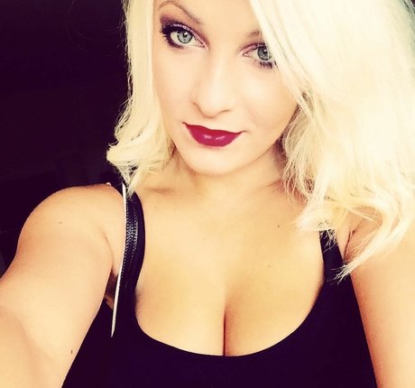 bikini ginger onlyfans sex pic