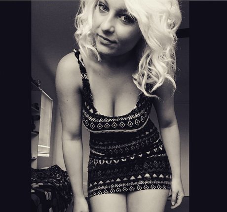 Mirjana Matic pretty star pictures