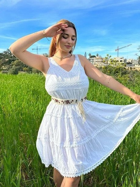 Lexi Borg sexy actress galleries