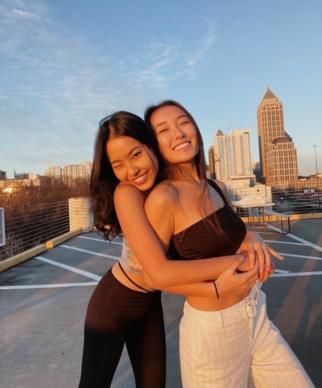 Marissa Ren hot pornstar pic