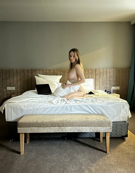 Sofuckingood13 pornstar beautiful photo