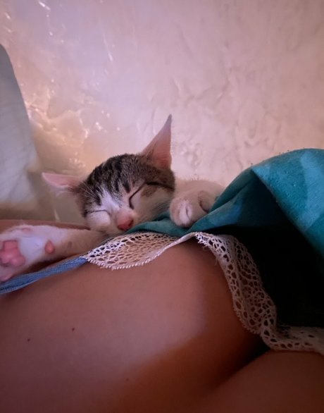 Sofuckingood13 model pretty photos