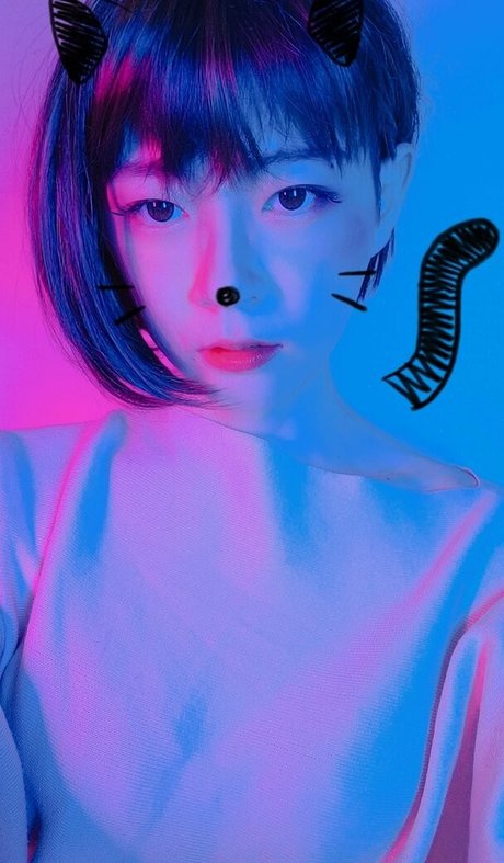 cdwant2 model beautiful picture