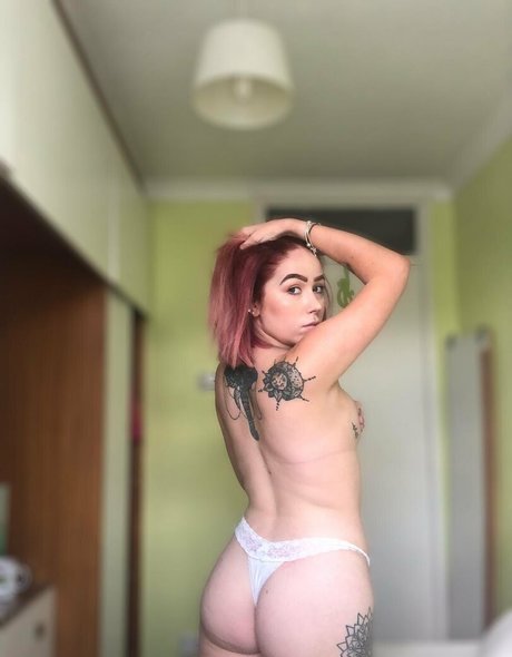 Tia Harmony exclusive model photos